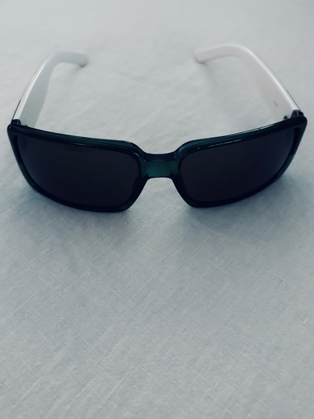 Gucci Web Sunglasses Green White Interlocking GG Logo Rectangular - Picture 1 of 5